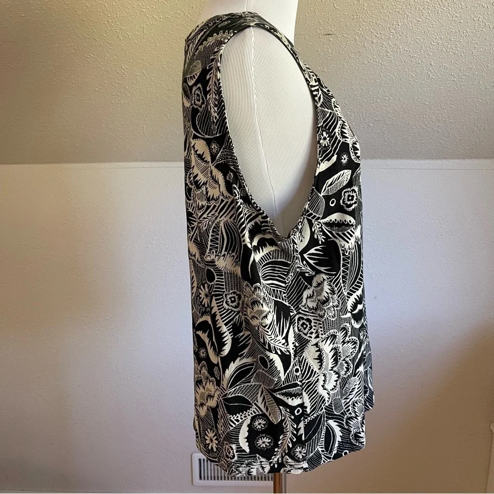 NWT Anthropologie Black White Floral Asymmetrical Cutout Cotton Top - Picture 6 of 10